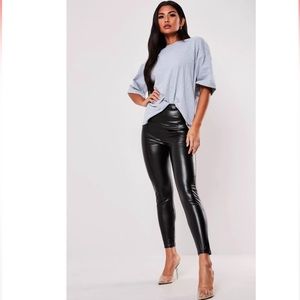 NWT Missguided Faux Leather Pin Tuck Legging size 0 black